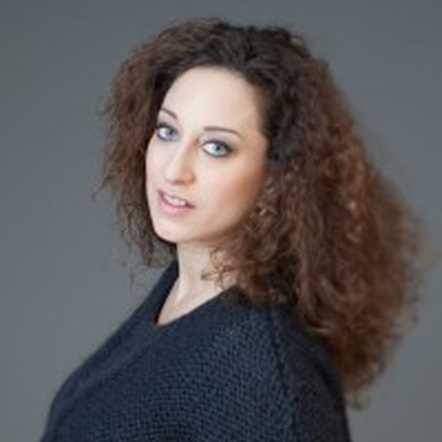 مونا آچاچه